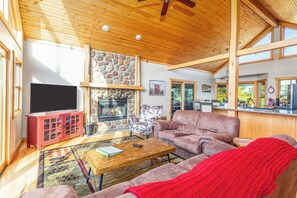 Flat-screen TV, fireplace, video games, DVD player