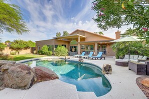 A heated pool - Heated Pool & Patio: Tempe Retreat Near Hiking! (Phoenix)
