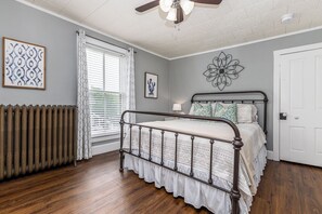 3 bedrooms, free WiFi, bed sheets