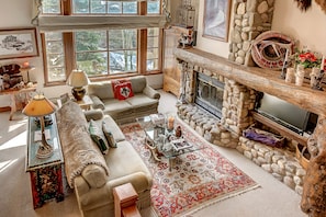 TV, fireplace, DVD player, books - Mountain Western style home by hot tubs & Village (Avon)