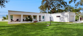 Oceanfront hondvriendelijk huis w / zonsondergang uitzicht op Sarasota Bay - sneeuwvogels welkom