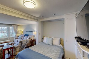 1 chambre, fer et planche à repasser, accès Internet, draps fournis