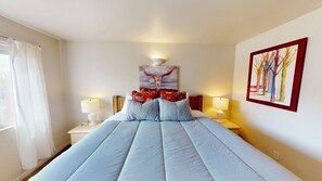 2 chambres, fer et planche à repasser, Wi-Fi gratuit, draps fournis