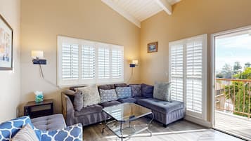 TV, DVD player, stereo