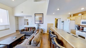 TV, fireplace