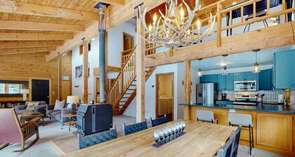 Beautiful home on quiet tree-lined property - gorgeous deck & expansive yard