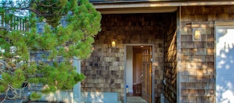 Walk to Oregon Coast Aquarium from this modern, dog-friendly, oceanview home