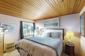 2 bedrooms, WiFi, bed sheets