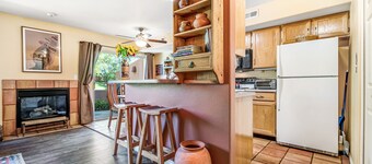 Condo Surrounded by Natural Red Rock Beauty with Seasonal Pool Access