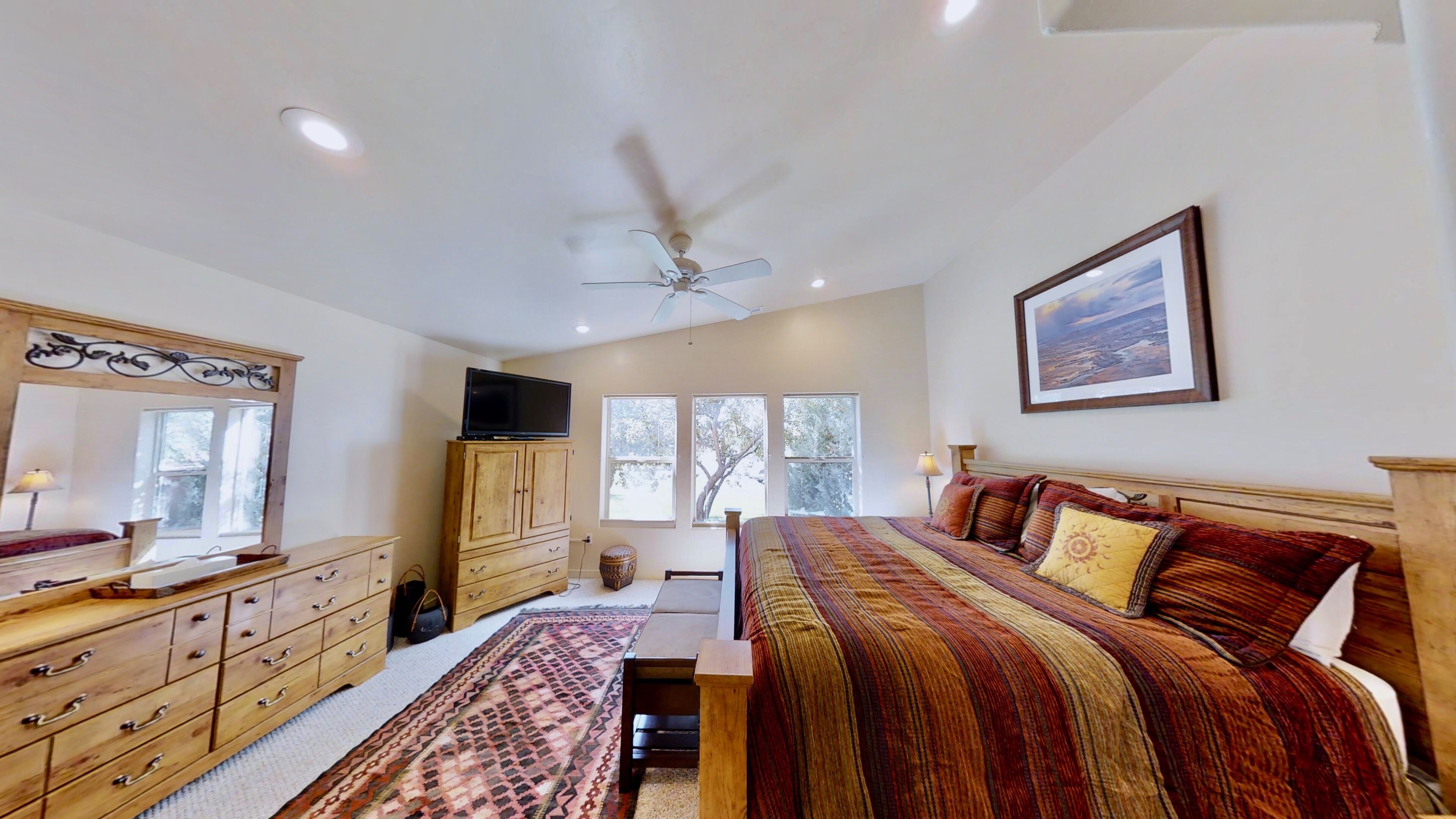 3 soverom, strykejern/-brett, wi-fi (inkludert) og sengetøy