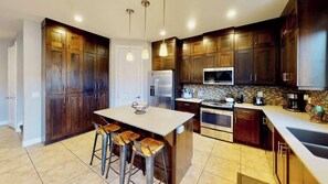 Coffee/tea maker, fridge, microwave, oven - Entrada at Moab - 668, Wolf Den (Moab)