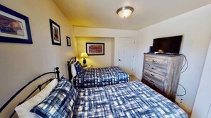 3 chambres, fer et planche à repasser, Wi-Fi gratuit, draps fournis
