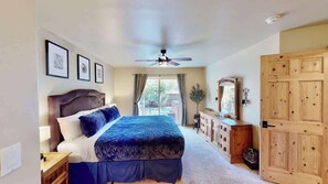 3 bedrooms, desk, iron/ironing board, WiFi (free)