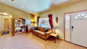 Smart TV, fireplace - Arches West - 393, Townhome In Moab's most request (Moab)