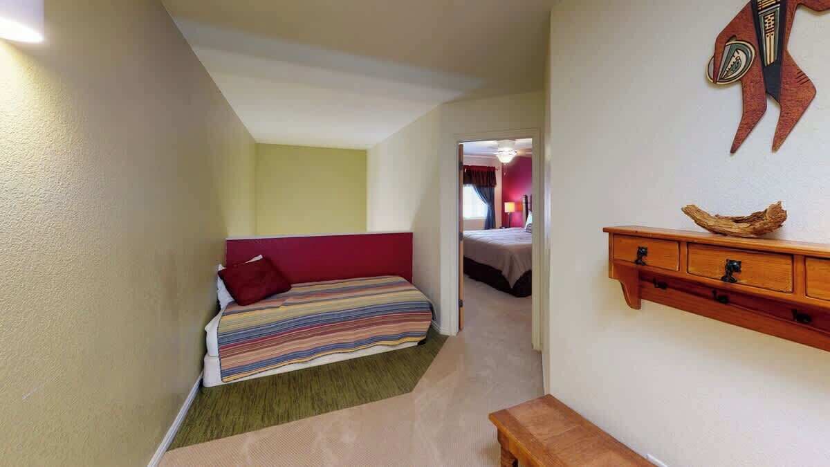 2 bedrooms, iron/ironing board, WiFi (free), bed sheets