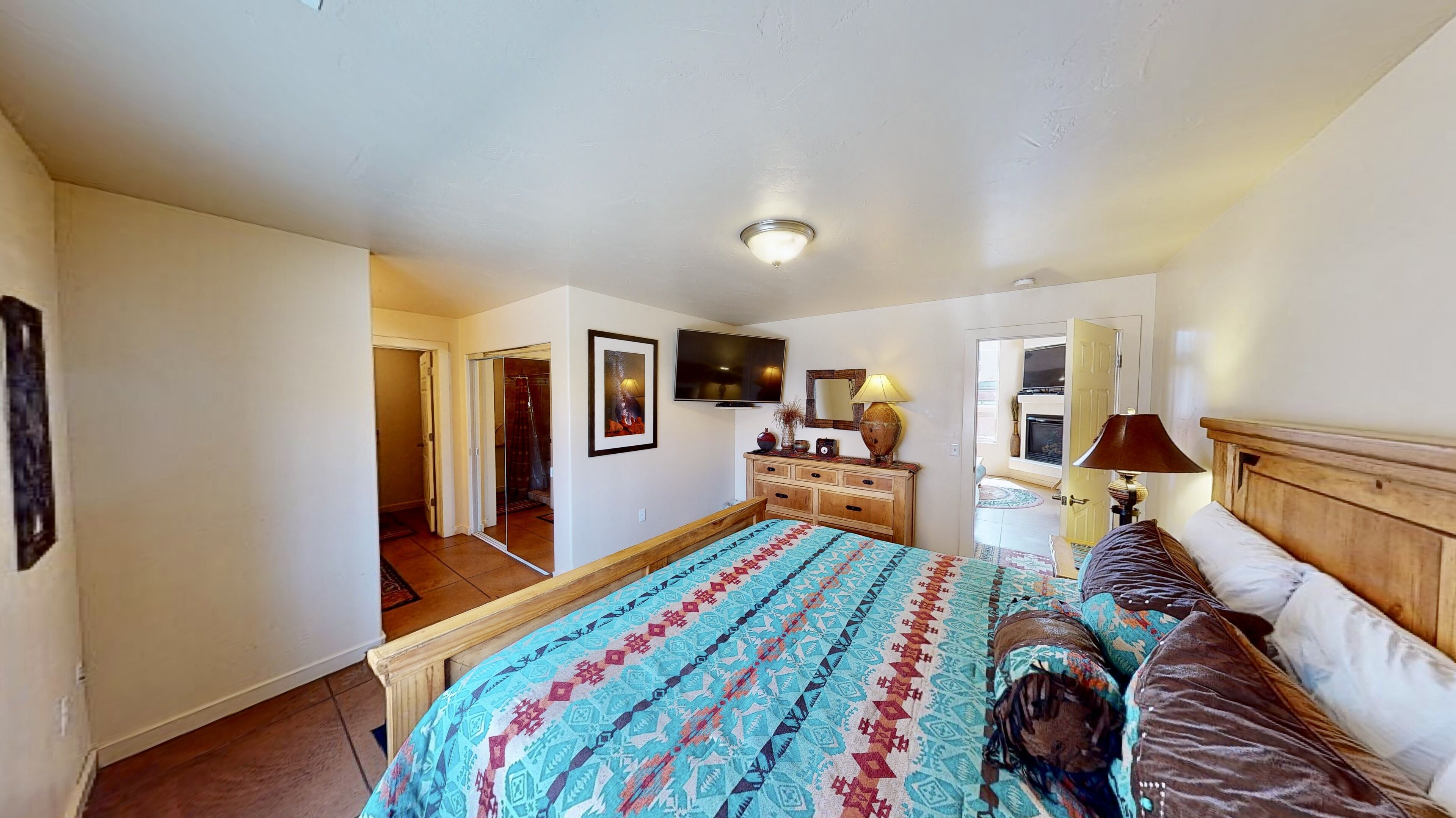 3 makuuhuonetta, ilmainen Wi-Fi, vuodevaatteet