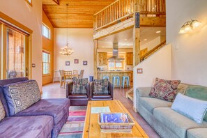 TV, peis og DVD-spiller