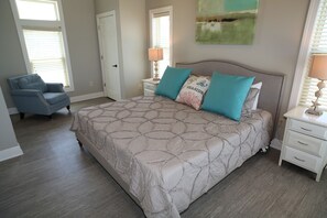 5 bedrooms, iron/ironing board, free WiFi, bed sheets