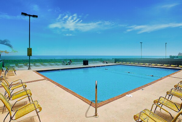 屋内プール、温水プール