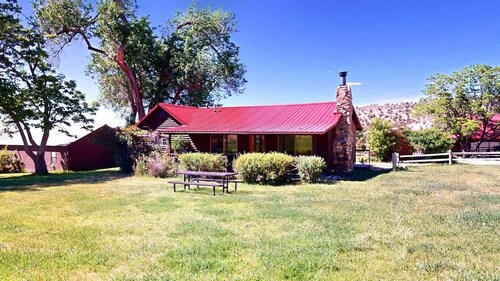Pack Creek - Farm House! Phenomenal Location