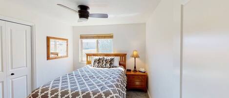 3 bedrooms, iron/ironing board, free WiFi, bed sheets