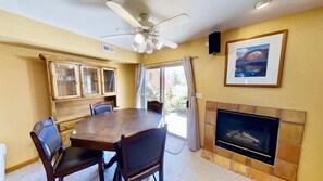 Dining - Castle View - 3368, 3 Bed 2 Bath Town Home On Moab (Moab)