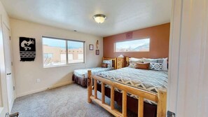 3 habitaciones, tabla de planchar con plancha y wifi gratis 