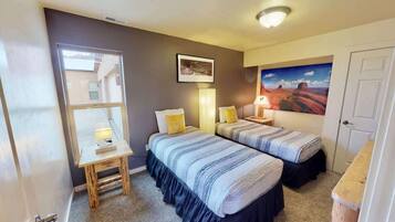 3 bedrooms, iron/ironing board, free WiFi, bed sheets