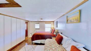 1 bedroom, free WiFi, bed sheets