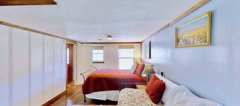 Pack Creek - Creekside East, Economy and Comfort