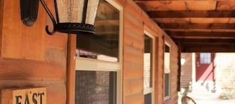Pack Creek ~ Creekside East: 1 soverom / 1 BA hytte i Moab, soveplass til 6
