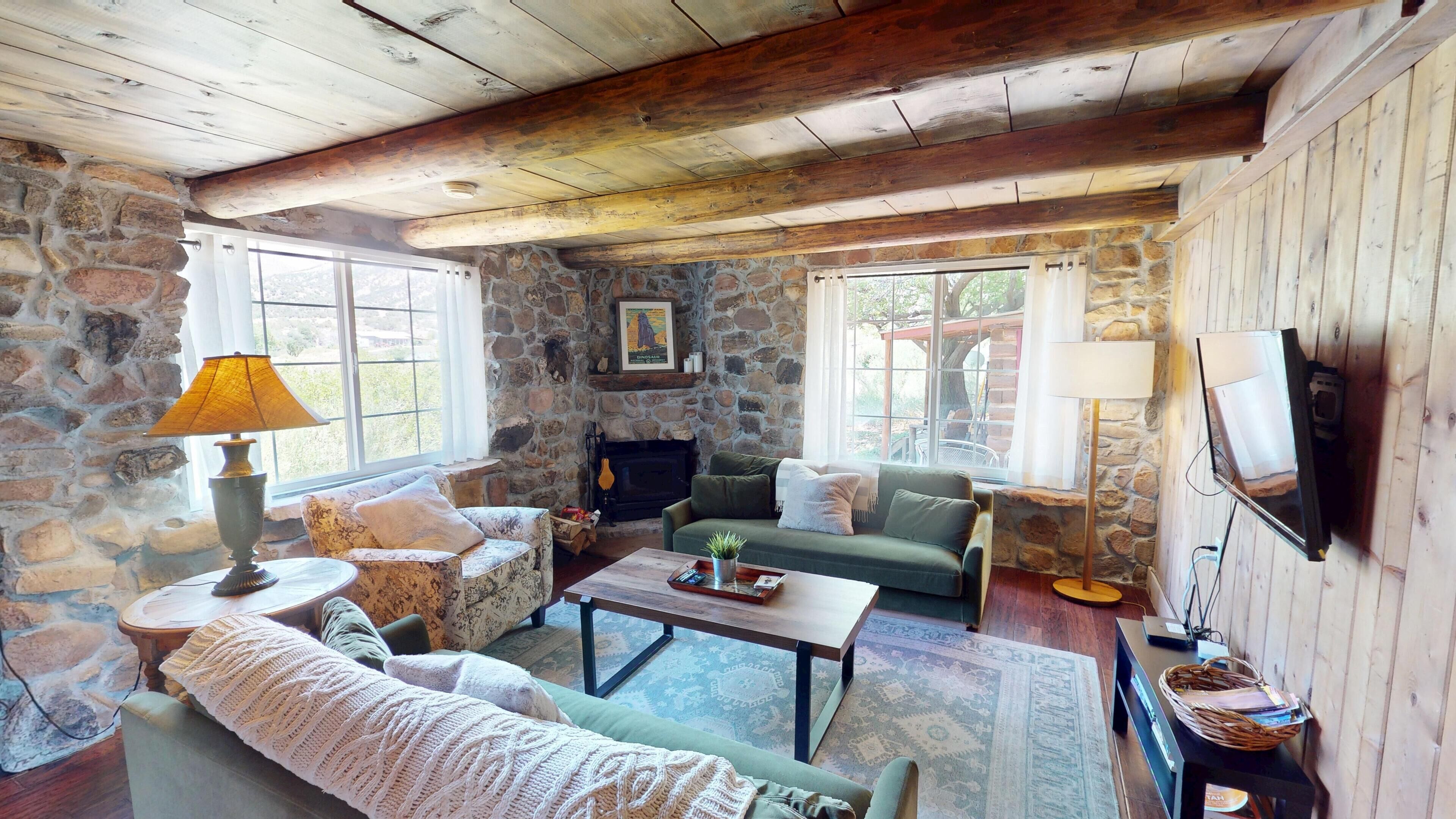 Smart-tv och eldstad