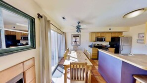 Coffee/tea maker, fridge, microwave, oven - Sunset View - 3234 (Moab)