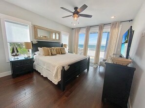 4 bedrooms, iron/ironing board, travel crib, free WiFi