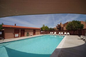 Beheizter Pool