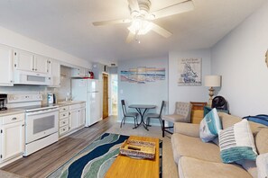 TV, DVD player - Peek-a-Boo Oceanview Condo with Shared Pool & Prime Location 1 Block from Beach (Ocean City)