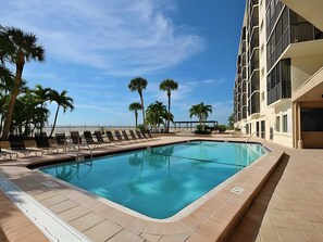 Pool - Carlos Pointe #531 - Beachfront Condo with Great Views! (Fort Myers Beach)