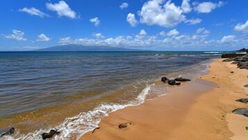 Na praia