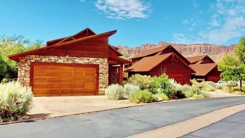 Rim View Retreat - 14, Luxurious Stand-Alone 3 Be