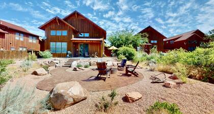 Rim View Retreat #14 | 3 Bed, 3.5 Bath