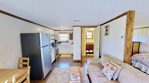 Pack Creek ~ Creekside West: 1 BR / 1 BA-Kabine in Moab, Schlafmöglichkeiten für 6