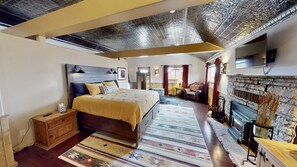 2 Schlafzimmer, Schreibtisch, Bügeleisen/Bügelbrett, kostenloses WLAN