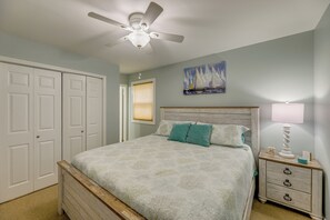 2 bedrooms, iron/ironing board, Internet, bed sheets - Walk to Beach! Ocean City Family Condo (Ocean City)