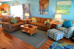 Smart TV, fireplace - Beach Front Fun & Relaxation (Port St Joe)