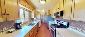 Pack Creek - Ranch House, Hot Tub, Sauna, Cabin