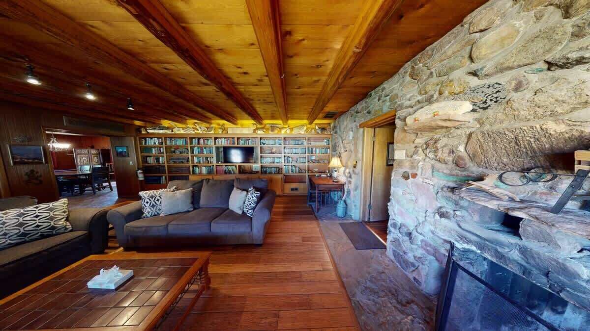 Smart-TV, Kamin