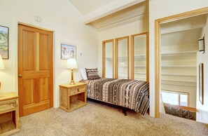 3 chambres, fer et planche Ă repasser, Wi-Fi gratuit, draps fournis