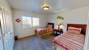 3 bedrooms, iron/ironing board, free WiFi, bed sheets