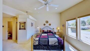 3 bedrooms, iron/ironing board, WiFi (free), bed sheets