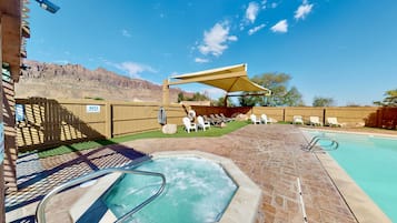 Opvarmet pool